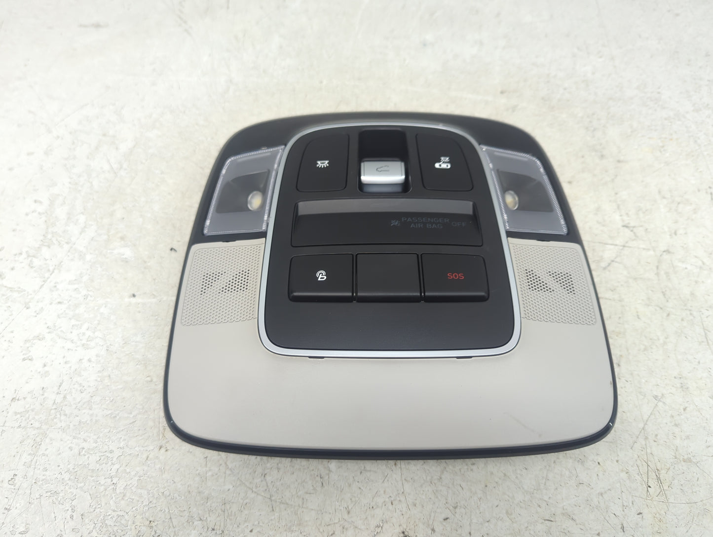 2022-2022 Hyundai Tucson Overhead Console W/rear Climate Control 1482771 - Oemusedautoparts1.com