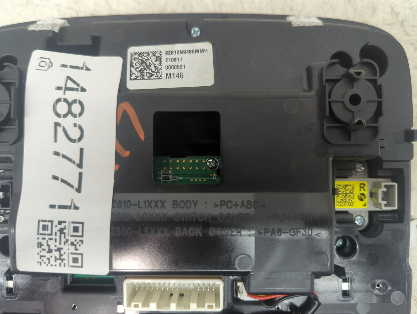 2022-2022 Hyundai Tucson Overhead Console W/rear Climate Control 1482771 - Oemusedautoparts1.com