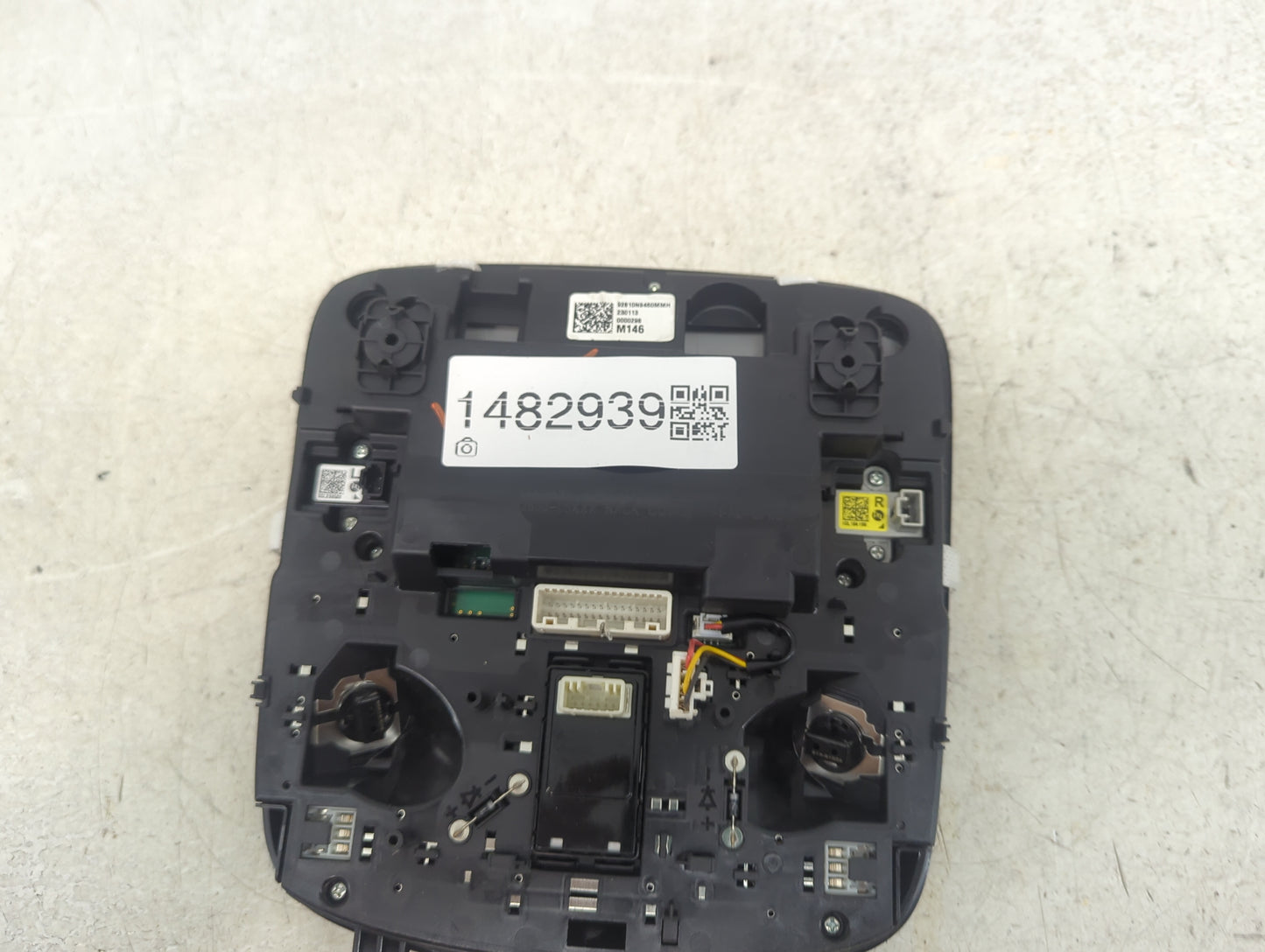 2022-2022 Hyundai Tucson Overhead Roof Console 1482939 - Oemusedautoparts1.com