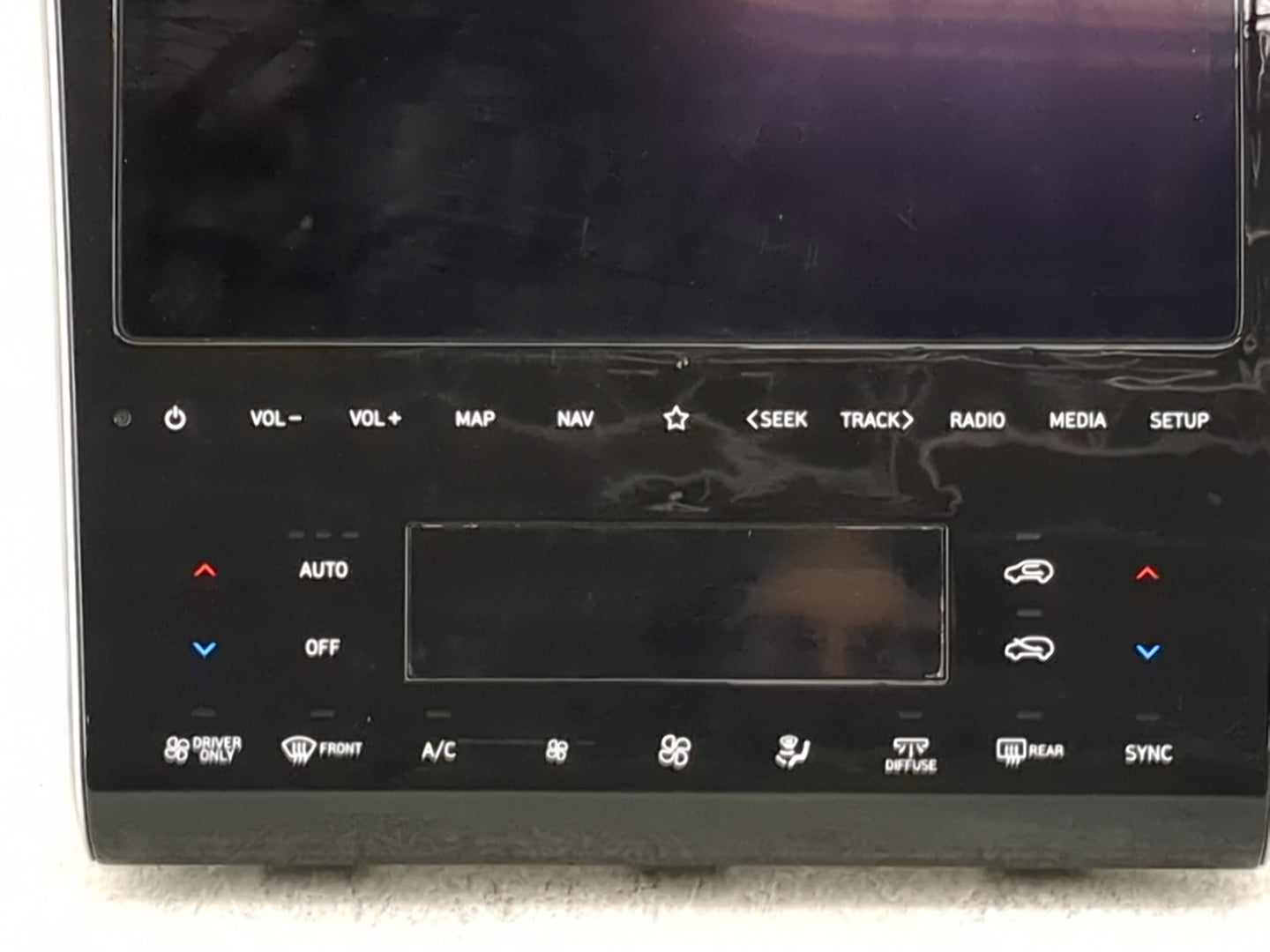 2022 Hyundai Tucson Climate Control Module Temperature AC/Heater Replacement P/N:97250-P0010 Fits OEM Used Auto Parts - Oemu
