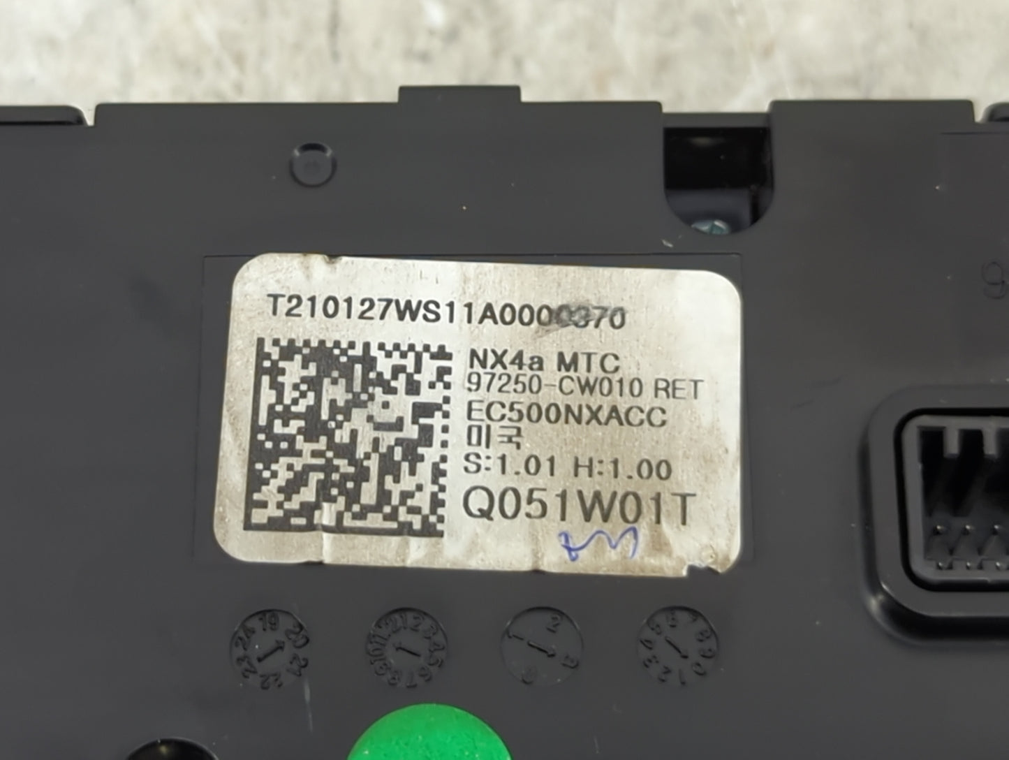 2022 Hyundai Tucson Climate Control Module Temperature AC/Heater Replacement P/N:97250-CW010 Fits OEM Used Auto Parts - Oemu