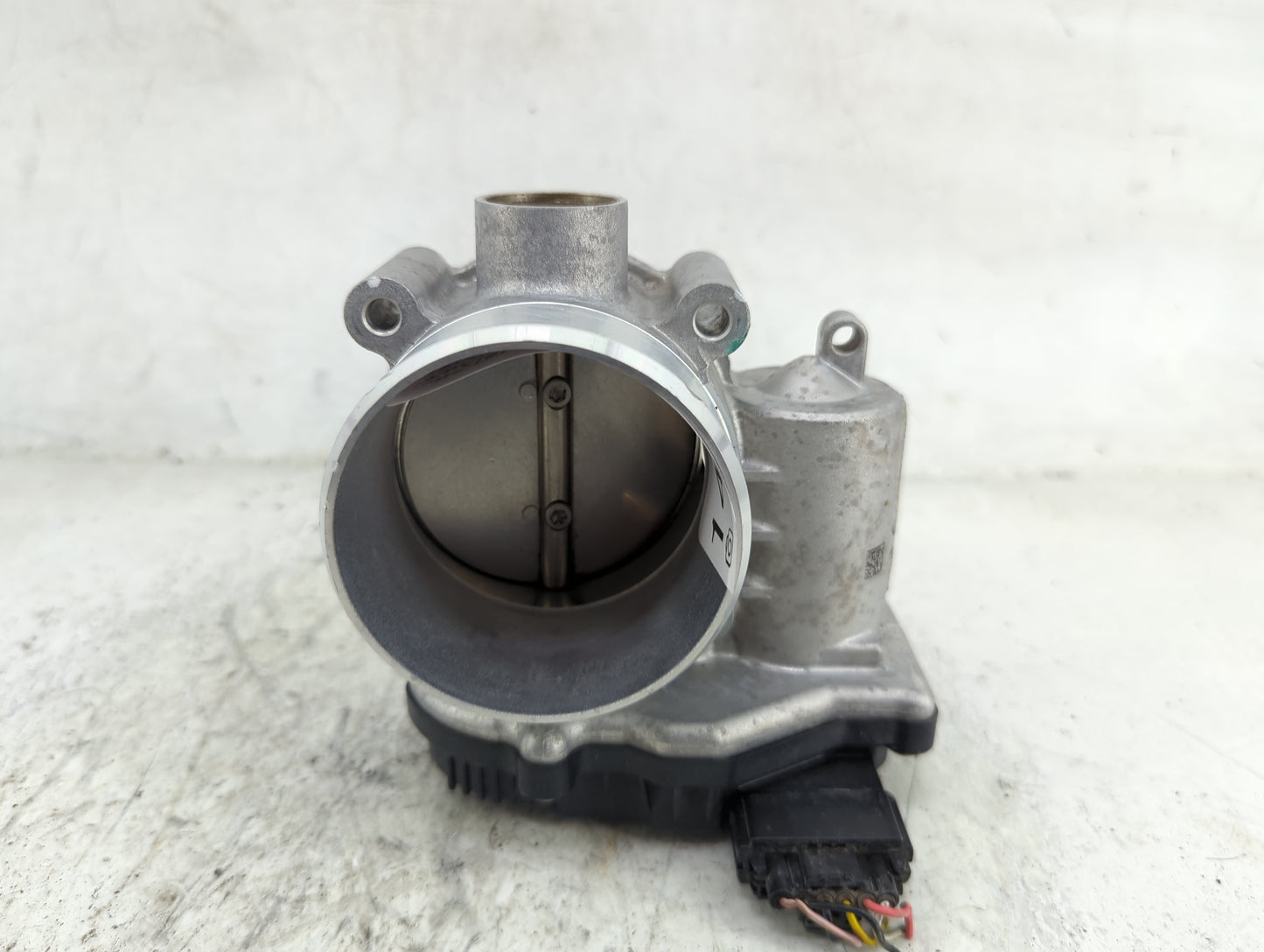 2022 Hyundai Tucson Throttle Body P/N:35100-2S000 9045040031 Fits Fits 2020 2021 2023 OEM Used Auto Parts - Oemusedautoparts