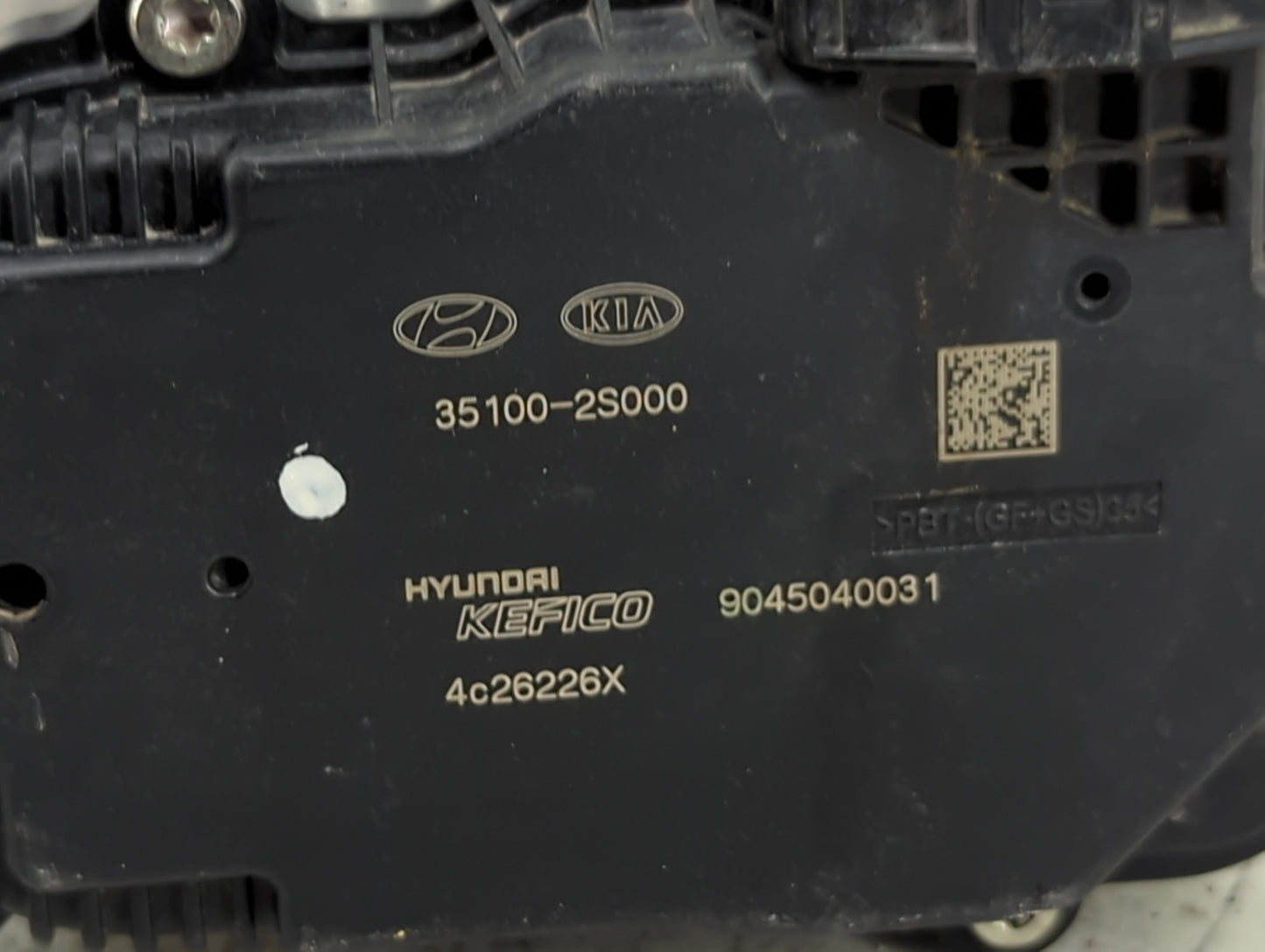 2022 Hyundai Tucson Throttle Body P/N:35100-2S000 9045040031 Fits Fits 2020 2021 2023 OEM Used Auto Parts - Oemusedautoparts
