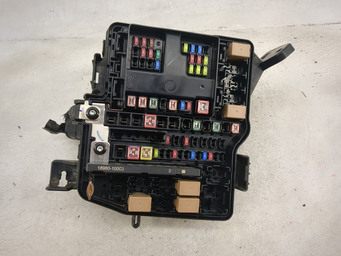 2022 Hyundai Tucson Fusebox Fuse Box Panel Relay Module P/N:91956-CW010 18980-10003 Fits OEM Used Auto Parts - Oemusedautopa