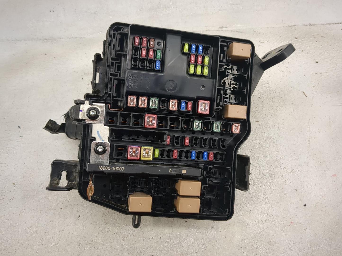 2022 Hyundai Tucson Fusebox Fuse Box Panel Relay Module P/N:91956-CW010 18980-10003 Fits OEM Used Auto Parts - Oemusedautopa