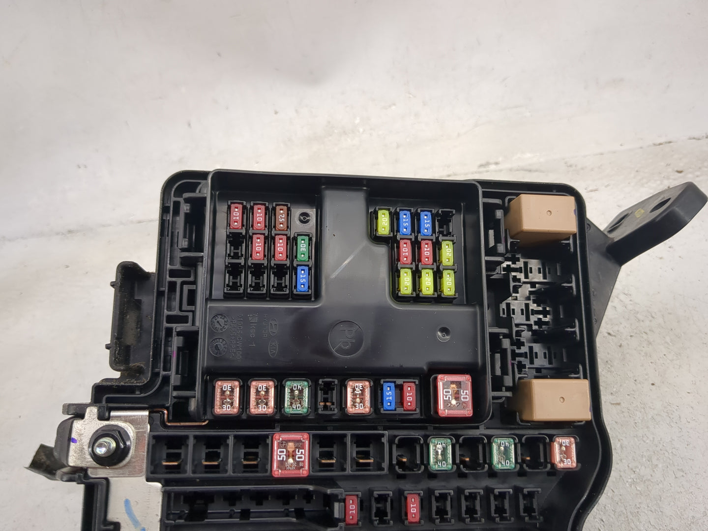 2022 Hyundai Tucson Fusebox Fuse Box Panel Relay Module P/N:91956-CW010 18980-10003 Fits OEM Used Auto Parts - Oemusedautopa