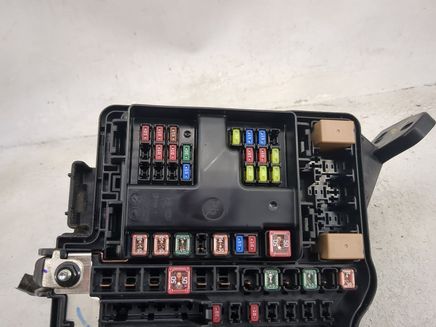2022 Hyundai Tucson Fusebox Fuse Box Panel Relay Module P/N:91956-CW010 18980-10003 Fits OEM Used Auto Parts - Oemusedautopa
