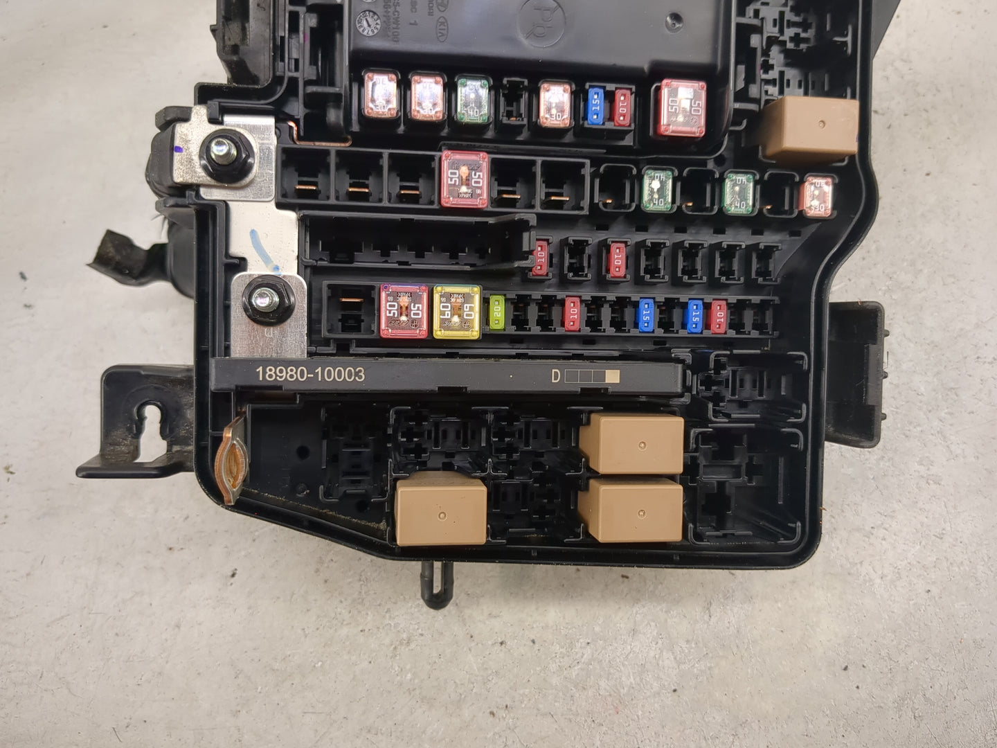 2022 Hyundai Tucson Fusebox Fuse Box Panel Relay Module P/N:91956-CW010 18980-10003 Fits OEM Used Auto Parts - Oemusedautopa