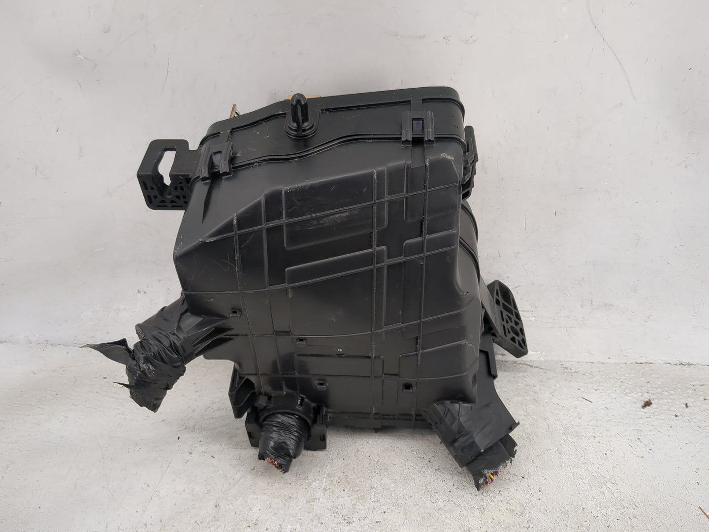 2022 Hyundai Tucson Fusebox Fuse Box Panel Relay Module P/N:91956-CW010 18980-10003 Fits OEM Used Auto Parts - Oemusedautopa
