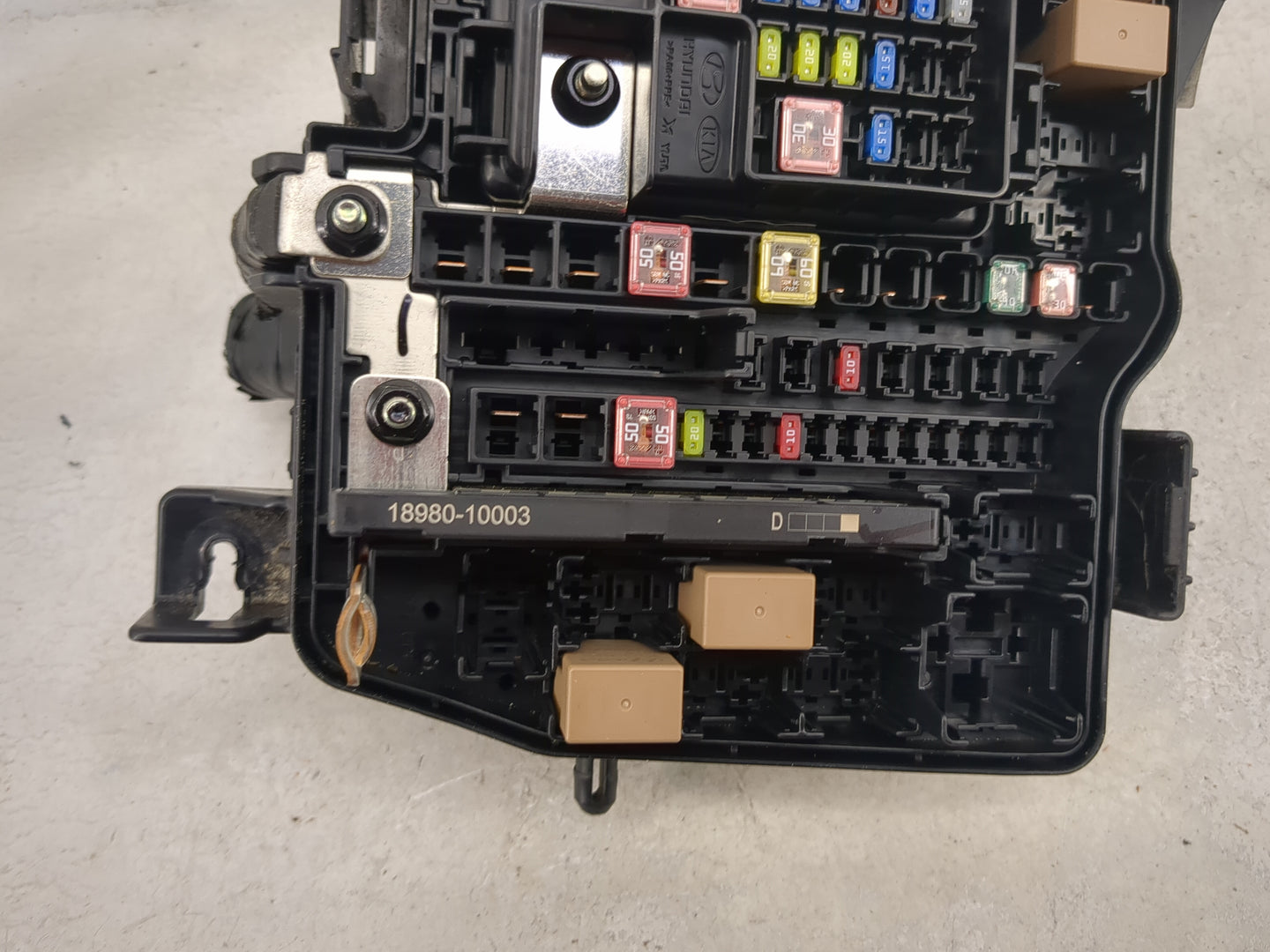 2022 Hyundai Tucson Fusebox Fuse Box Panel Relay Module P/N:18980-10003 91956-N9020 Fits OEM Used Auto Parts - Oemusedautopa