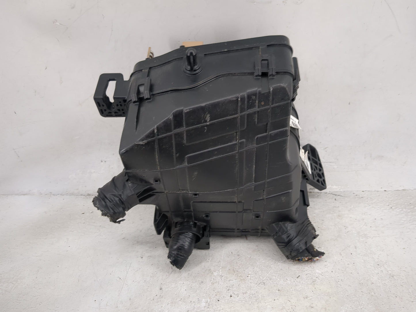 2022 Hyundai Tucson Fusebox Fuse Box Panel Relay Module P/N:18980-10003 91956-N9020 Fits OEM Used Auto Parts - Oemusedautopa