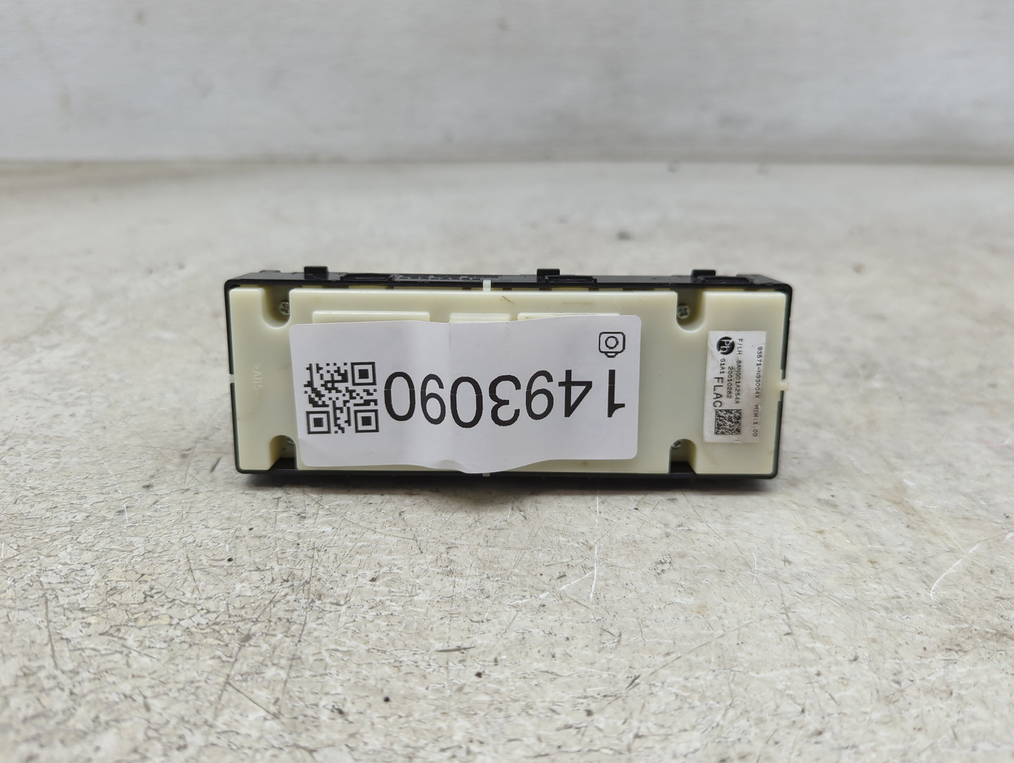 2022 Hyundai Tucson Master Power Window Switch Replacement Driver Side Left P/N:93571-N93004X SANGD1A254A Fits OEM Used Auto