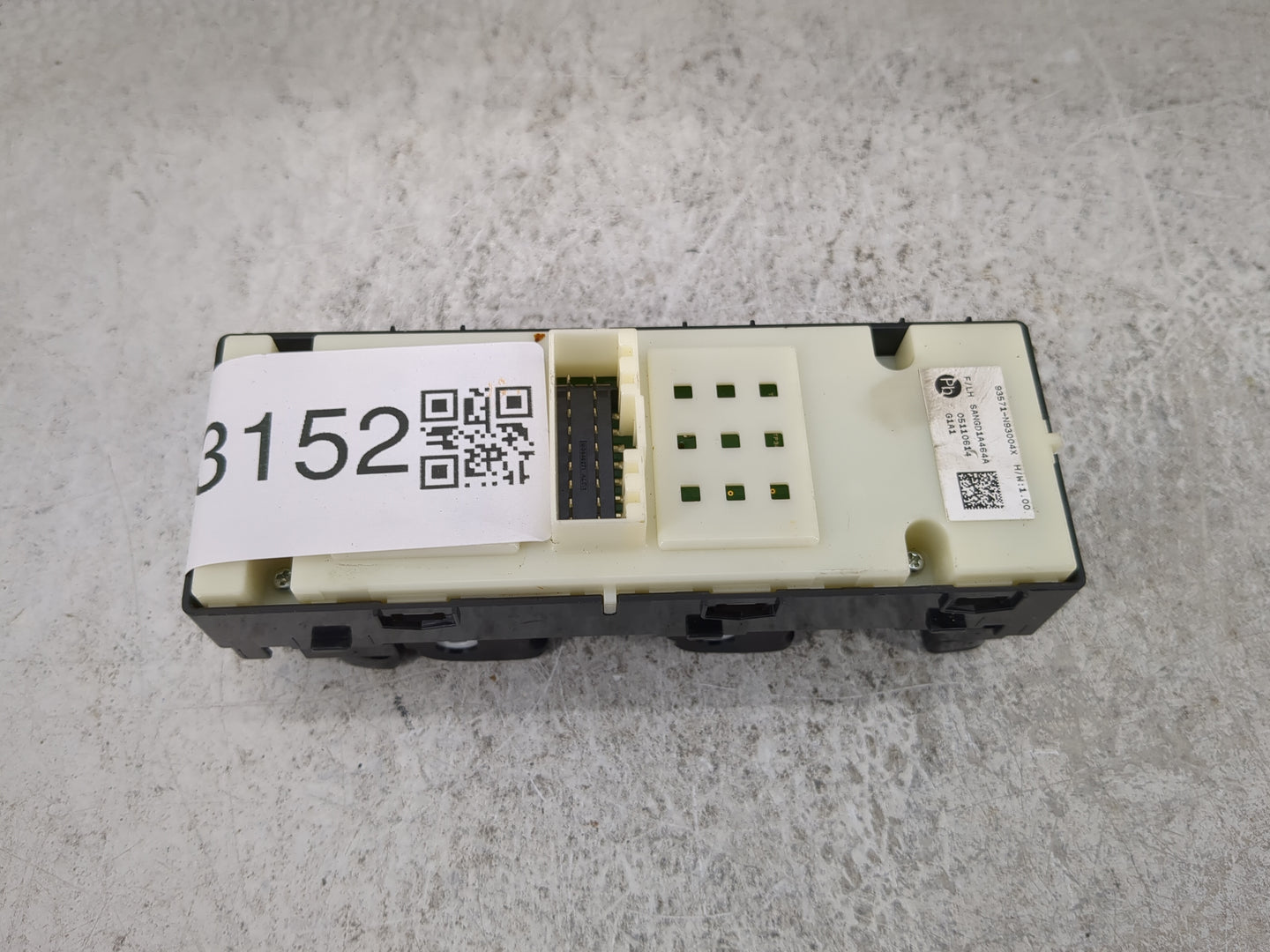 2022 Hyundai Tucson Master Power Window Switch Replacement Driver Side Left P/N:93571-N93004X SANGD1A464A Fits OEM Used Auto