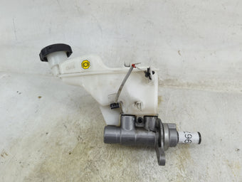compare product 2022-2022 Hyundai Tucson Brake Master Cylinder 1496717