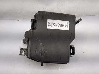 compare product 2022 Hyundai Tucson Fusebox Fuse Box Panel Relay Module P/N:18980-10003 91956-CW010 Fits OEM Used Auto Parts