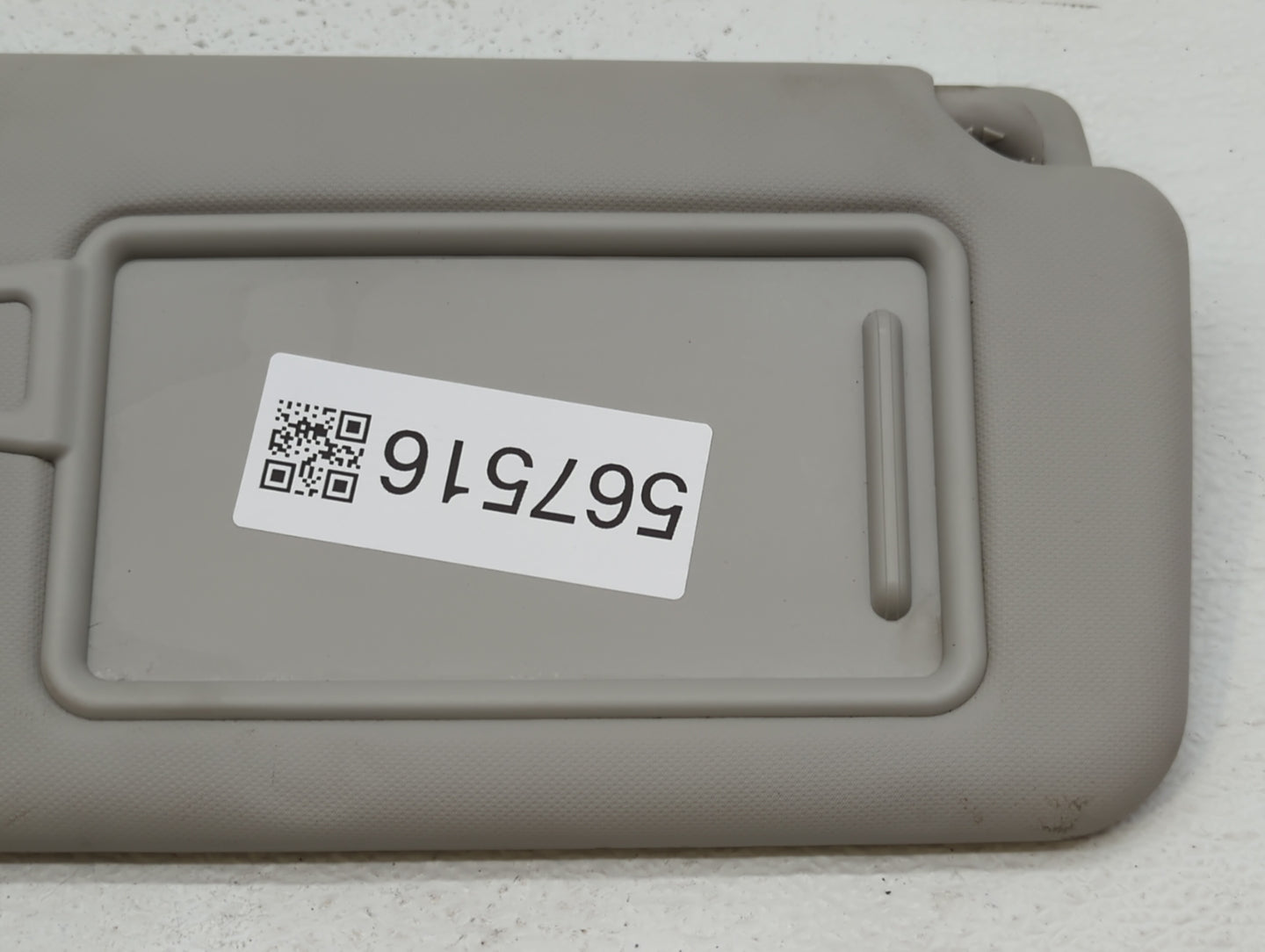 2022 Hyundai Tucson Sun Visor Shade Replacement Passenger Right Mirror Fits OEM Used Auto Parts - Oemusedautoparts1.com