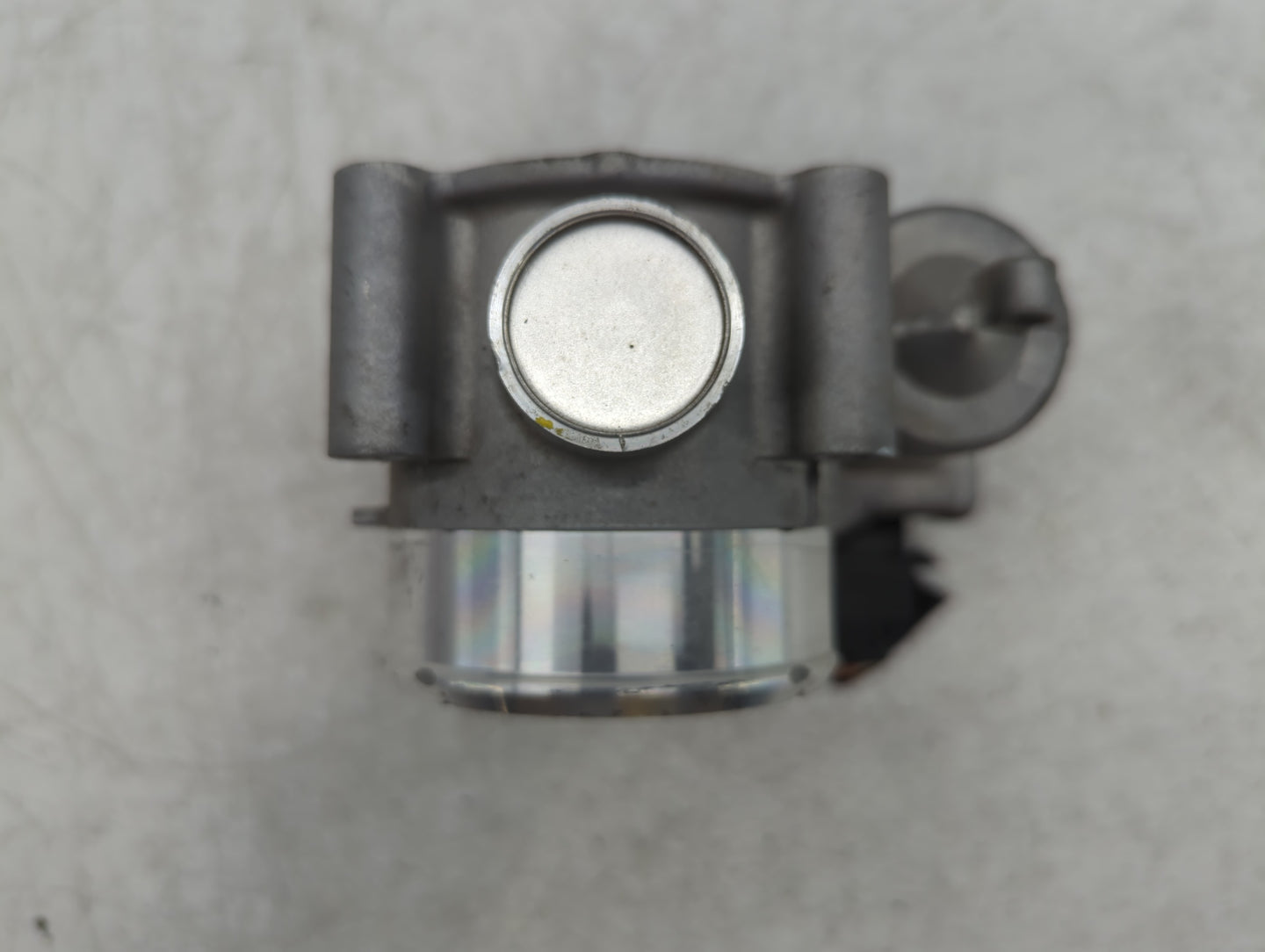 2022 Hyundai Tucson Throttle Body P/N:35100-2S000 Fits Fits 2020 2021 2023 OEM Used Auto Parts - Oemusedautoparts1.com