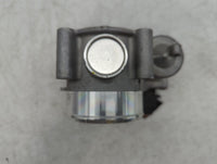 2022 Hyundai Tucson Throttle Body P/N:35100-2S000 Fits Fits 2020 2021 2023 OEM Used Auto Parts - Oemusedautoparts1.com