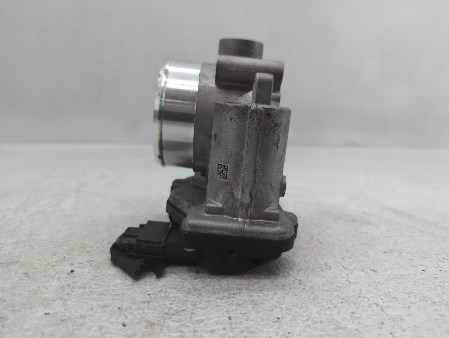 2022 Hyundai Tucson Throttle Body P/N:35100-2S000 Fits Fits 2020 2021 2023 OEM Used Auto Parts - Oemusedautoparts1.com