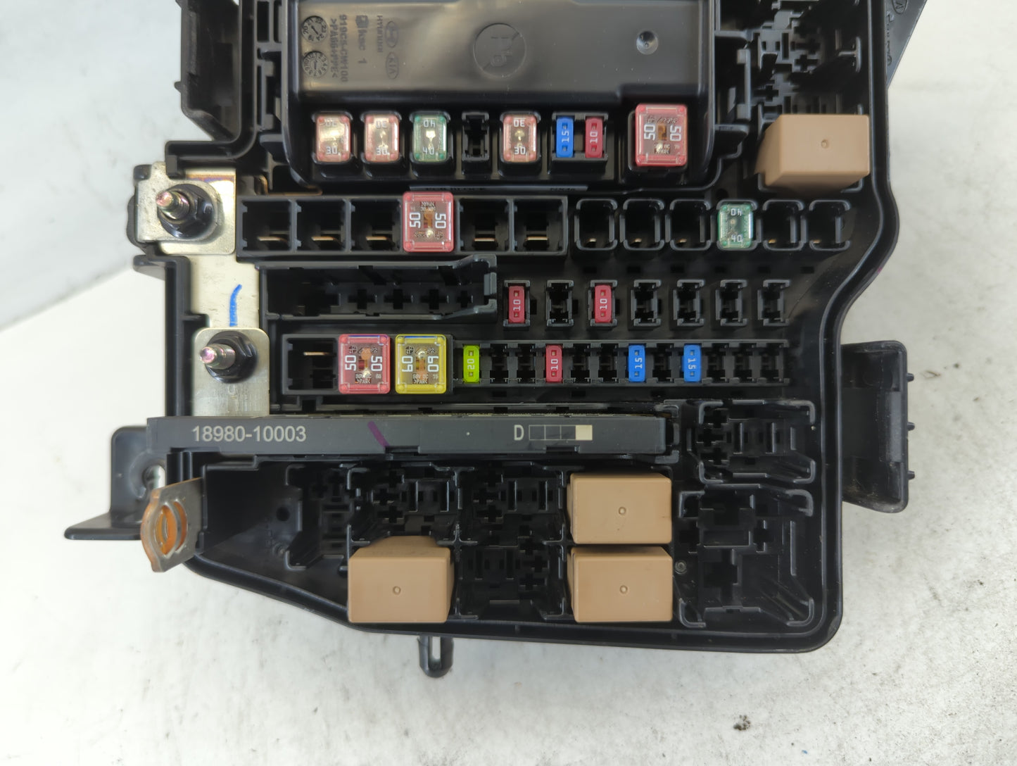 2022 Hyundai Tucson Fusebox Fuse Box Panel Relay Module P/N:919A5-N9000 Fits OEM Used Auto Parts - Oemusedautoparts1.com