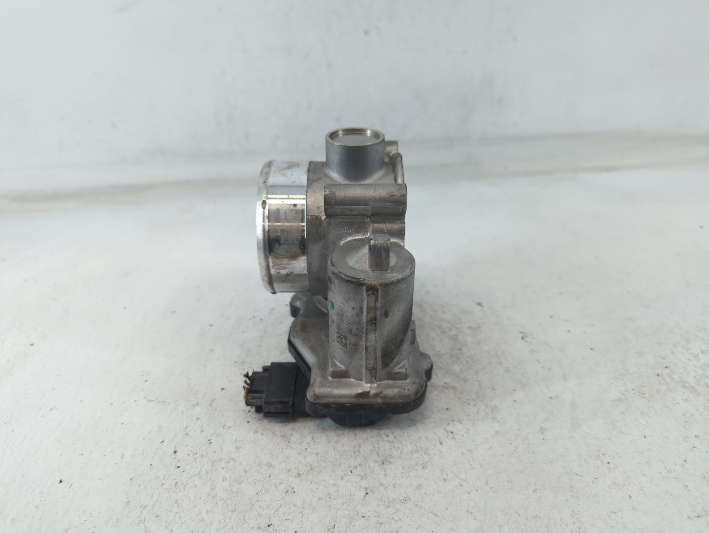 2022 Hyundai Tucson Throttle Body P/N:35100-2S000 Fits Fits 2020 2021 2023 OEM Used Auto Parts - Oemusedautoparts1.com