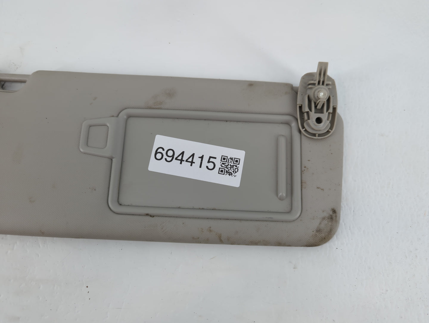 2022 Hyundai Tucson Sun Visor Shade Replacement Passenger Right Mirror Fits OEM Used Auto Parts - Oemusedautoparts1.com
