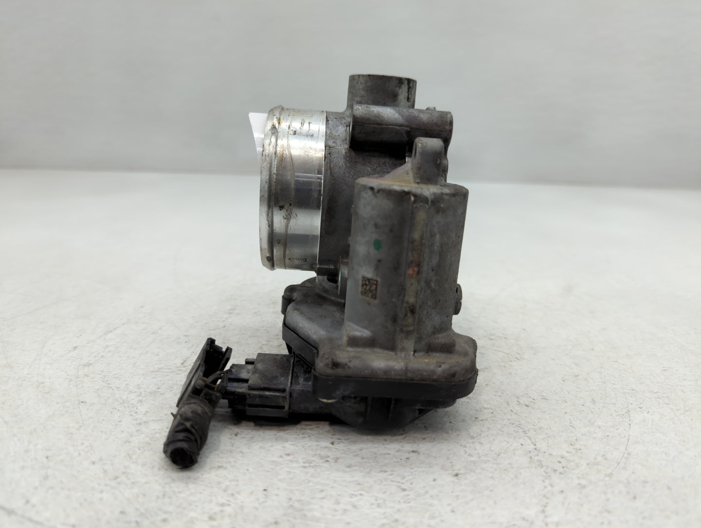 2022 Hyundai Tucson Throttle Body P/N:35100-2S000 Fits Fits 2020 2021 2023 OEM Used Auto Parts - Oemusedautoparts1.com