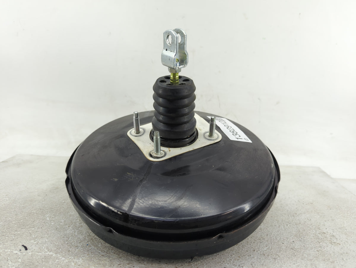 2020-2020 Hyundai Venue Power Brake Booster Oem 1382912 - Oemusedautoparts1.com