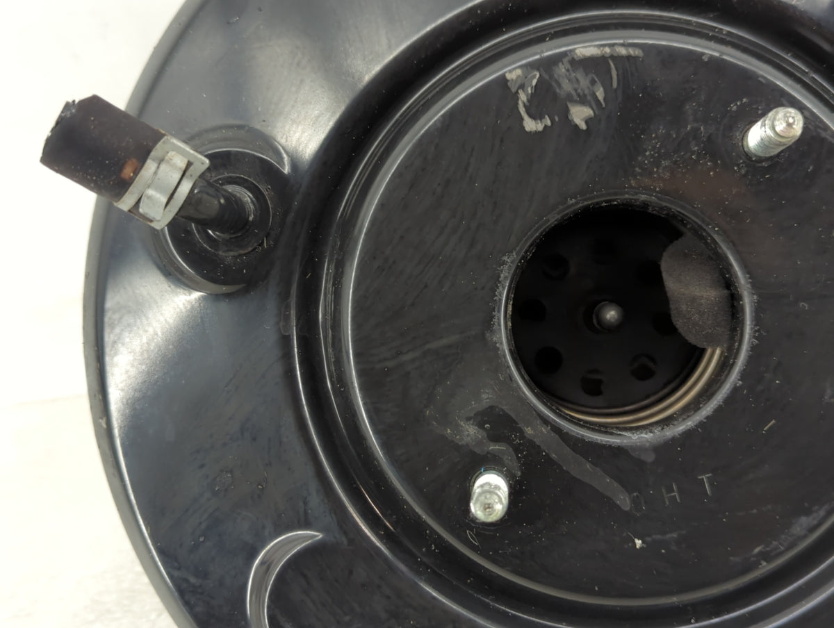 2020-2020 Hyundai Venue Power Brake Booster Oem 1382912 - Oemusedautoparts1.com