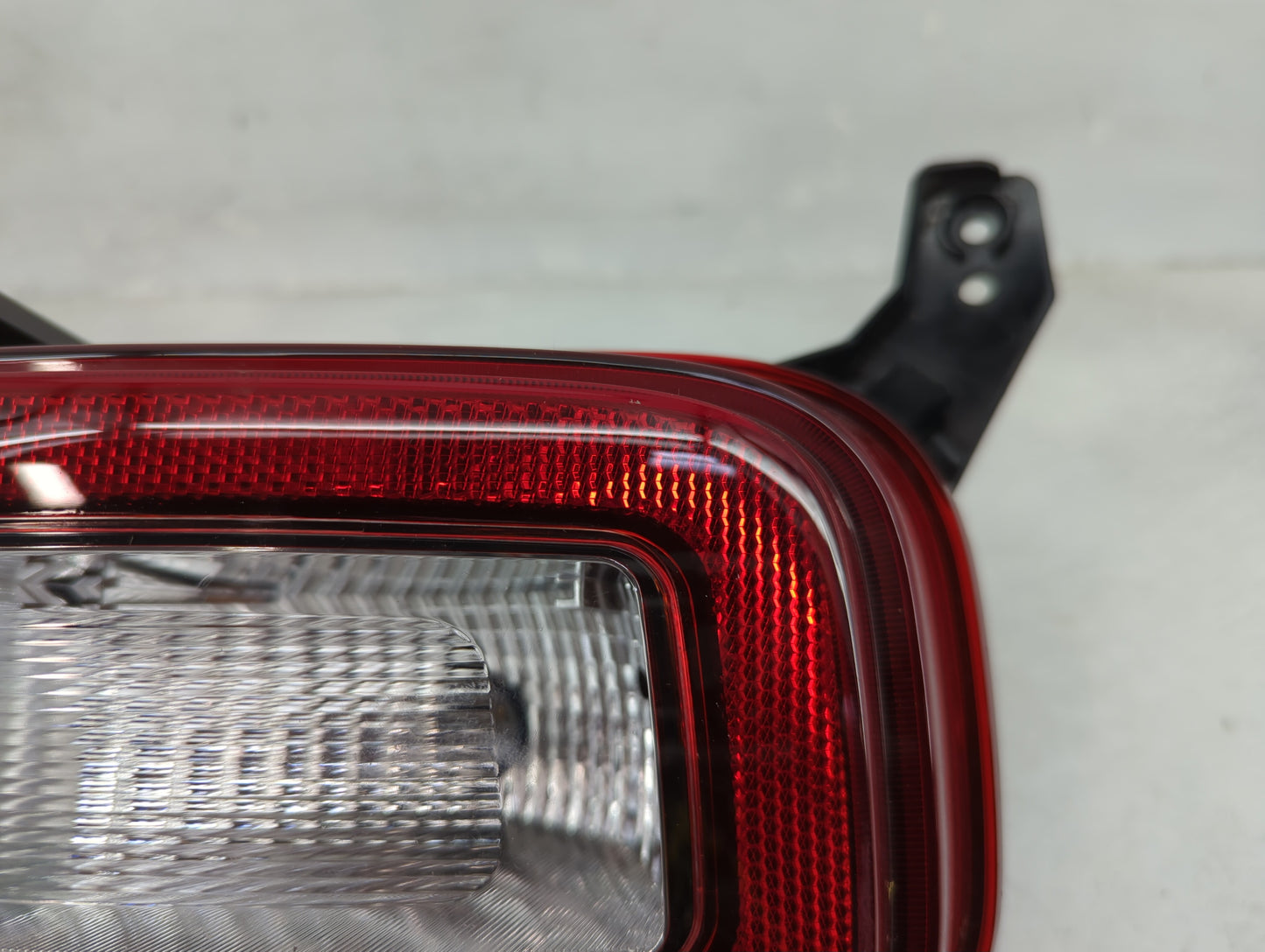 2020 Hyundai Venue Tail Light Assembly Passenger Right OEM P/N:92406-K2100 Fits OEM Used Auto Parts - Oemusedautoparts1.com