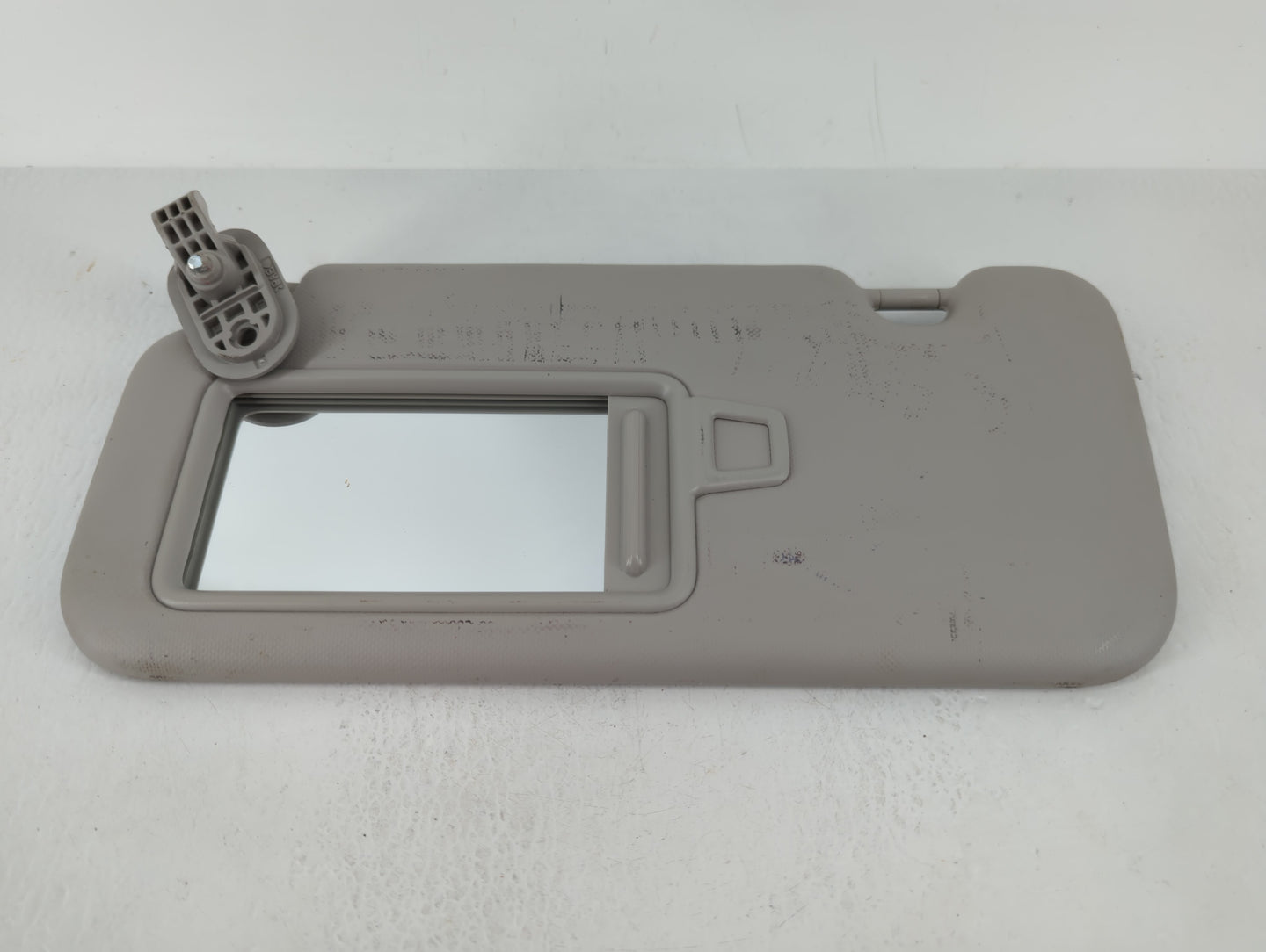 2020 Hyundai Venue Sun Visor Shade Replacement Driver Left Mirror Fits OEM Used Auto Parts - Oemusedautoparts1.com