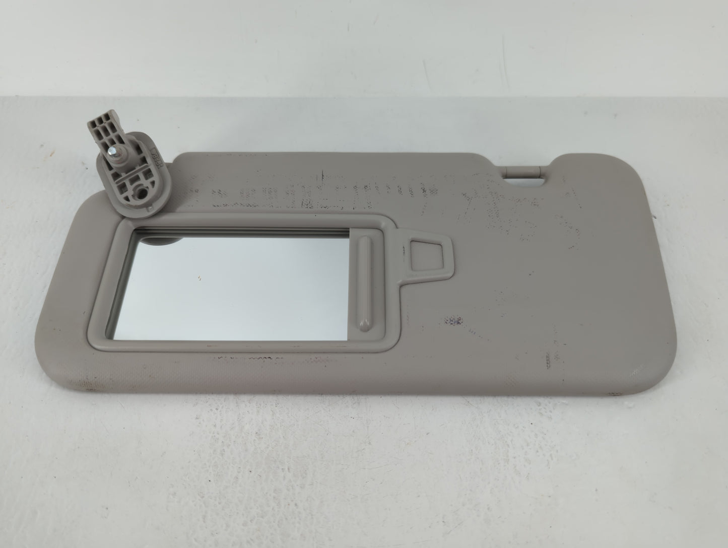 2020 Hyundai Venue Sun Visor Shade Replacement Driver Left Mirror Fits OEM Used Auto Parts - Oemusedautoparts1.com