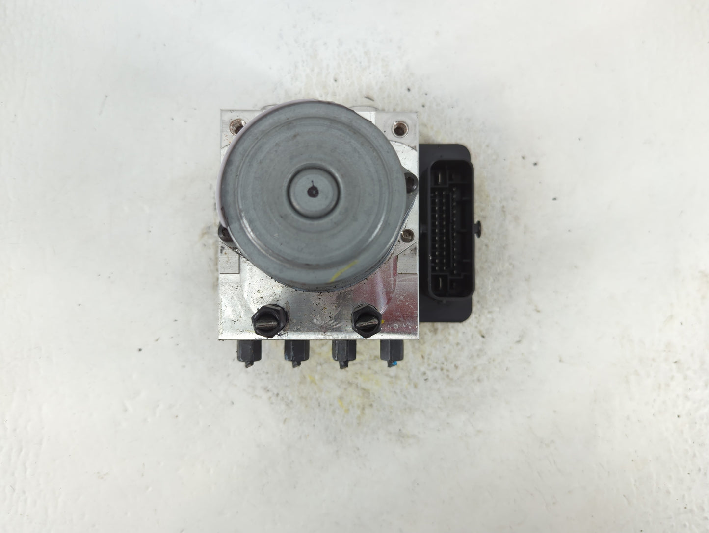 2020 Hyundai Venue ABS Pump Control Module Replacement P/N:58900-K2500 Fits OEM Used Auto Parts - Oemusedautoparts1.com