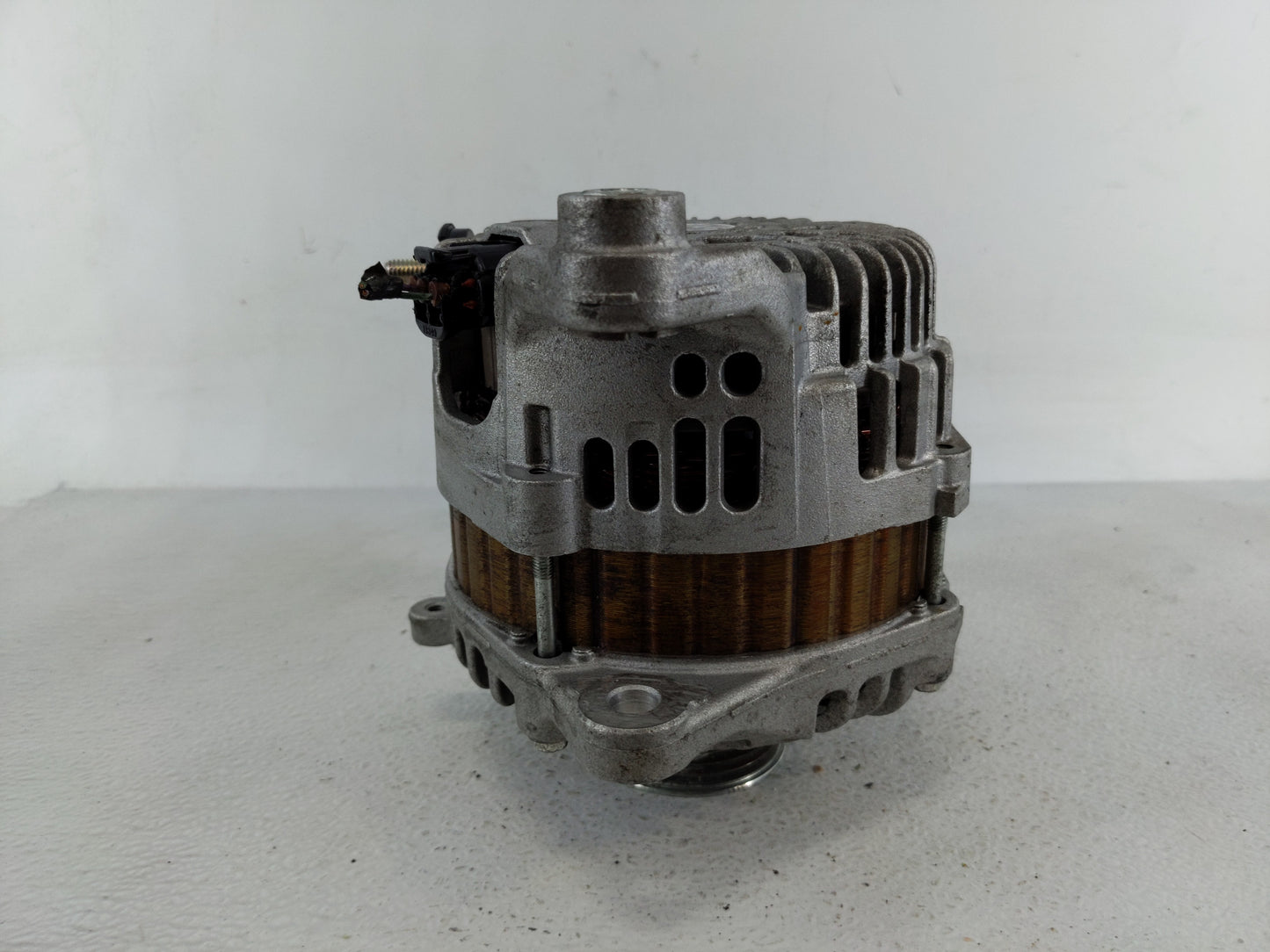 2016-2020 Infiniti Q50 Alternator Replacement Generator Charging Assembly Engine OEM P/N:23100 4HK6A Fits OEM Used Auto Part