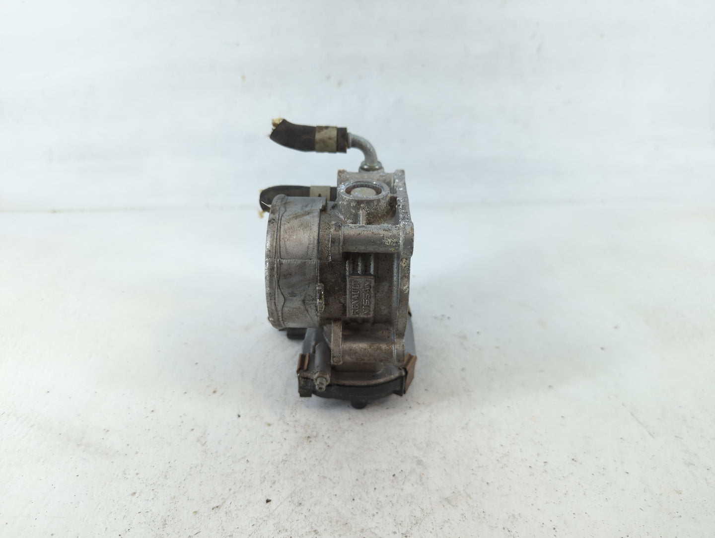 2017-2020 Infiniti Q60 Throttle Body P/N:RME60-52 Fits Fits 2016 2017 2018 2019 2020 OEM Used Auto Parts - Oemusedautoparts1