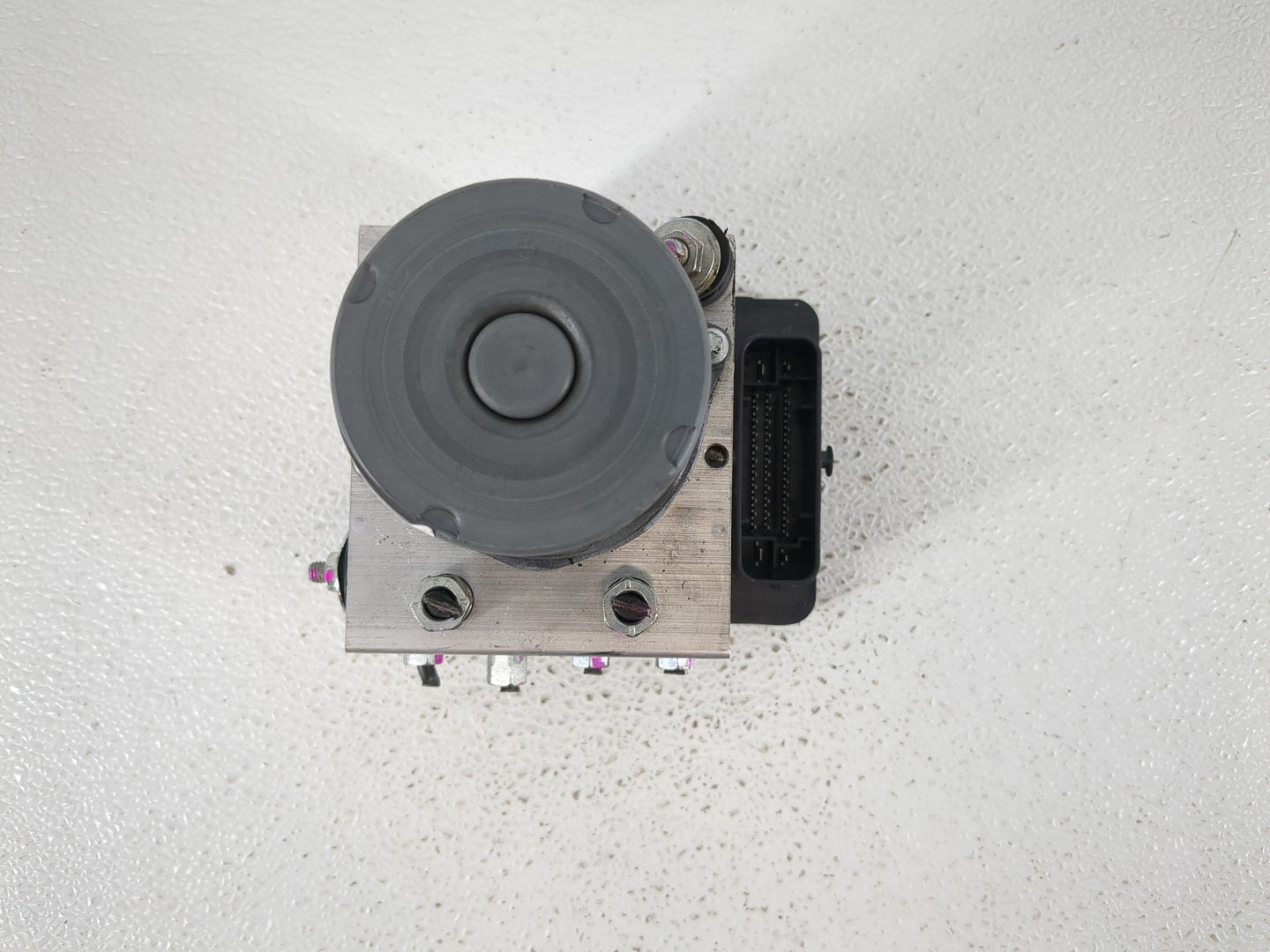 2022 Infiniti Qx50 ABS Pump Control Module Replacement P/N:47660 5VS00 Fits OEM Used Auto Parts - Oemusedautoparts1.com