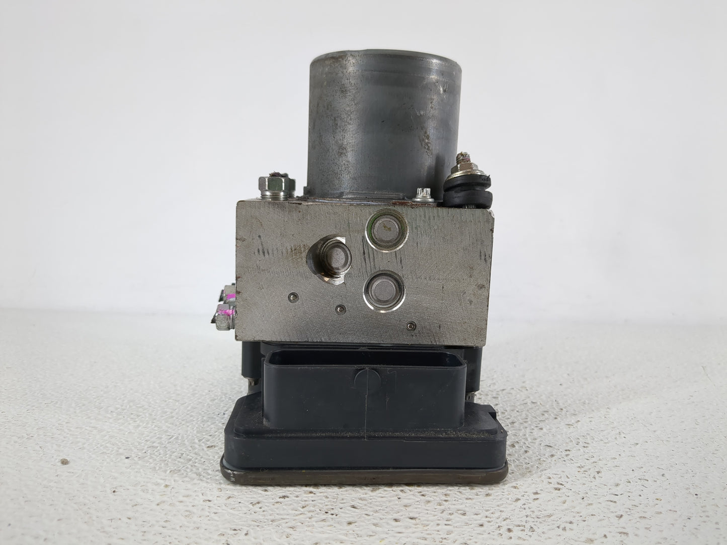 2022 Infiniti Qx50 ABS Pump Control Module Replacement P/N:47660 5VS00 Fits OEM Used Auto Parts - Oemusedautoparts1.com