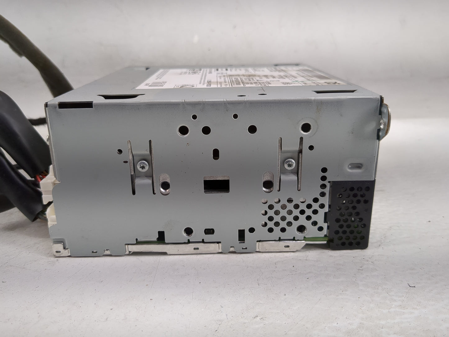 2019-2020 Infiniti Qx50 Radio AM FM Cd Player Receiver Replacement Fits Fits 2019 2020 OEM Used Auto Parts - Oemusedautopart