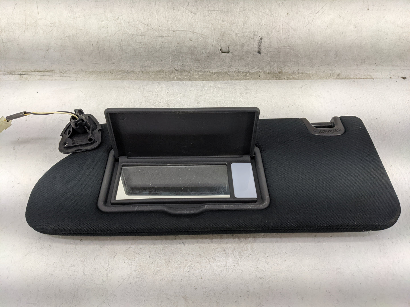 2022 Infiniti Qx55 Sun Visor Shade Replacement Driver Left Mirror Fits OEM Used Auto Parts - Oemusedautoparts1.com