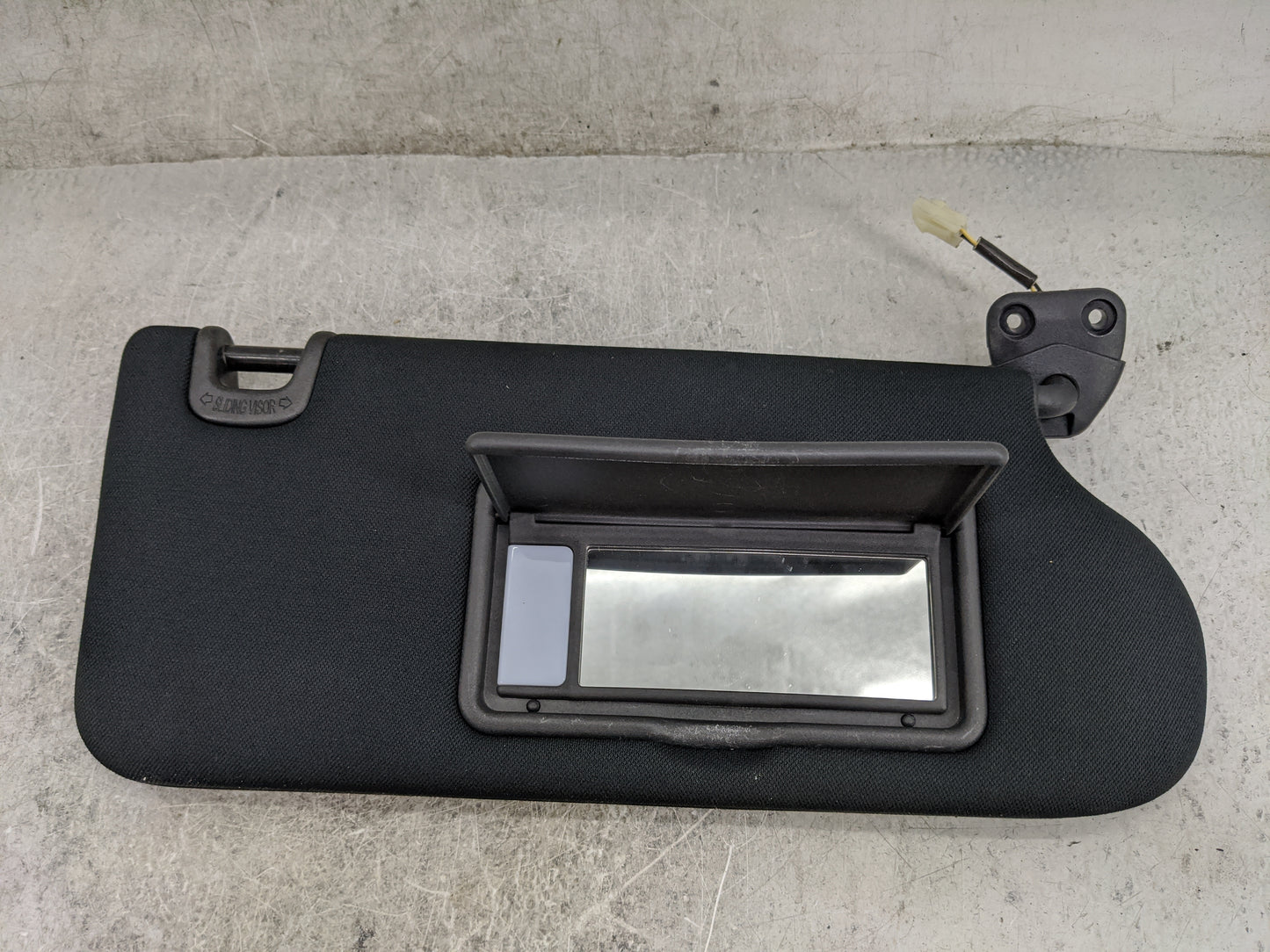 2022 Infiniti Qx55 Sun Visor Shade Replacement Passenger Right Mirror Fits OEM Used Auto Parts - Oemusedautoparts1.com