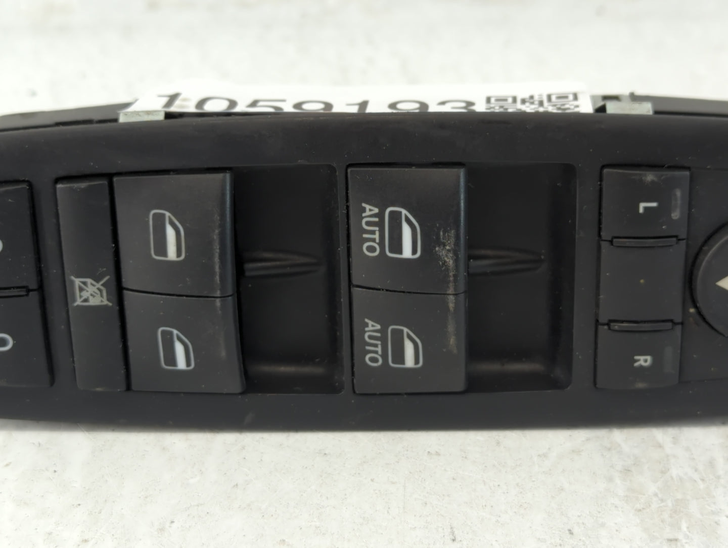 2015-2022 Jeep Cherokee Master Power Window Switch Replacement Driver Side Left P/N:68271206AB Fits OEM Used Auto Parts - Oe