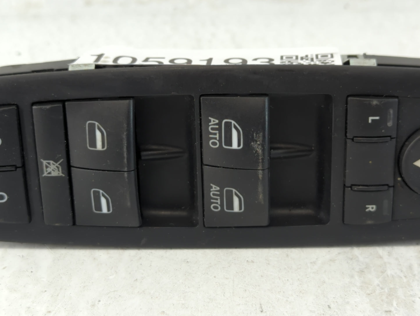 2015-2022 Jeep Cherokee Master Power Window Switch Replacement Driver Side Left P/N:68271206AB Fits OEM Used Auto Parts - Oe