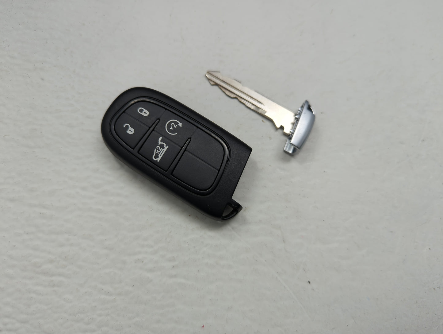Jeep Cherokee Keyless Entry Remote Fob GQ4-54T 4 buttons - Oemusedautoparts1.com
