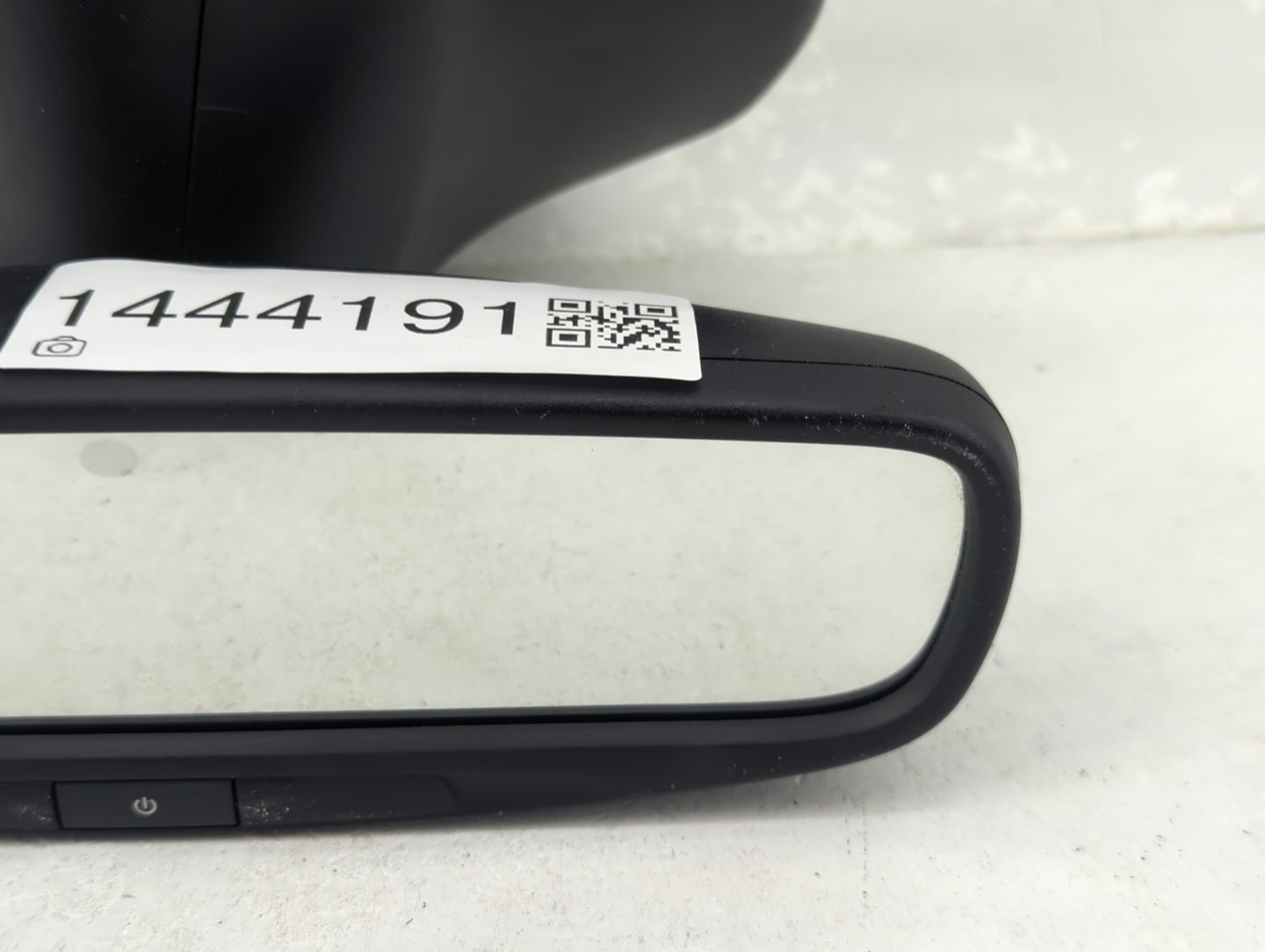 2019-2022 Jeep Cherokee Interior Rear View Mirror Replacement OEM P/N:6FX62TRMAA Fits Fits 2019 2020 2021 2022 OEM Used Auto