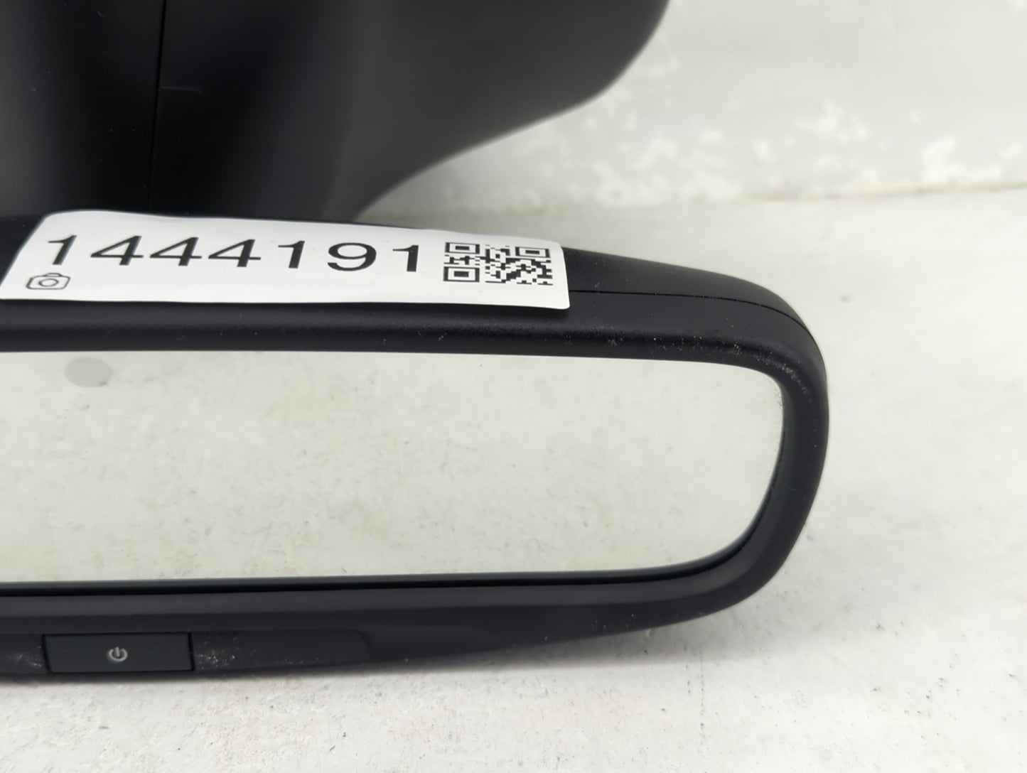 2019-2022 Jeep Cherokee Interior Rear View Mirror Replacement OEM P/N:6FX62TRMAA Fits Fits 2019 2020 2021 2022 OEM Used Auto