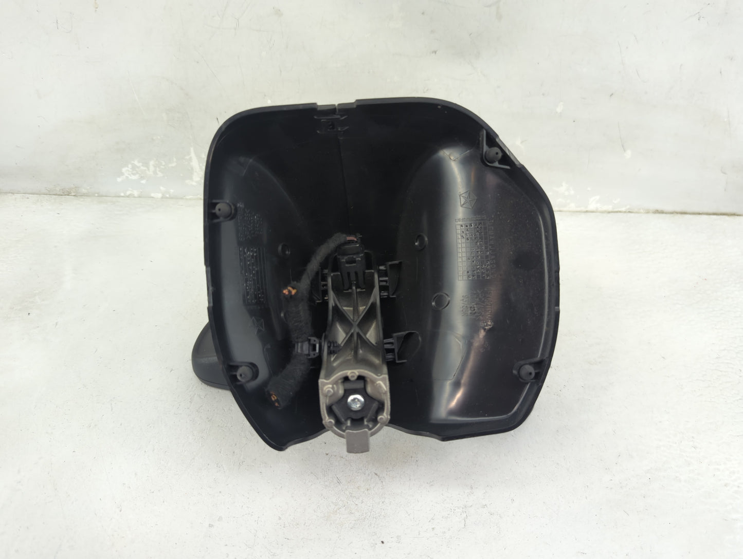 2019-2022 Jeep Cherokee Interior Rear View Mirror Replacement OEM P/N:6FX62TRMAA Fits Fits 2019 2020 2021 2022 OEM Used Auto