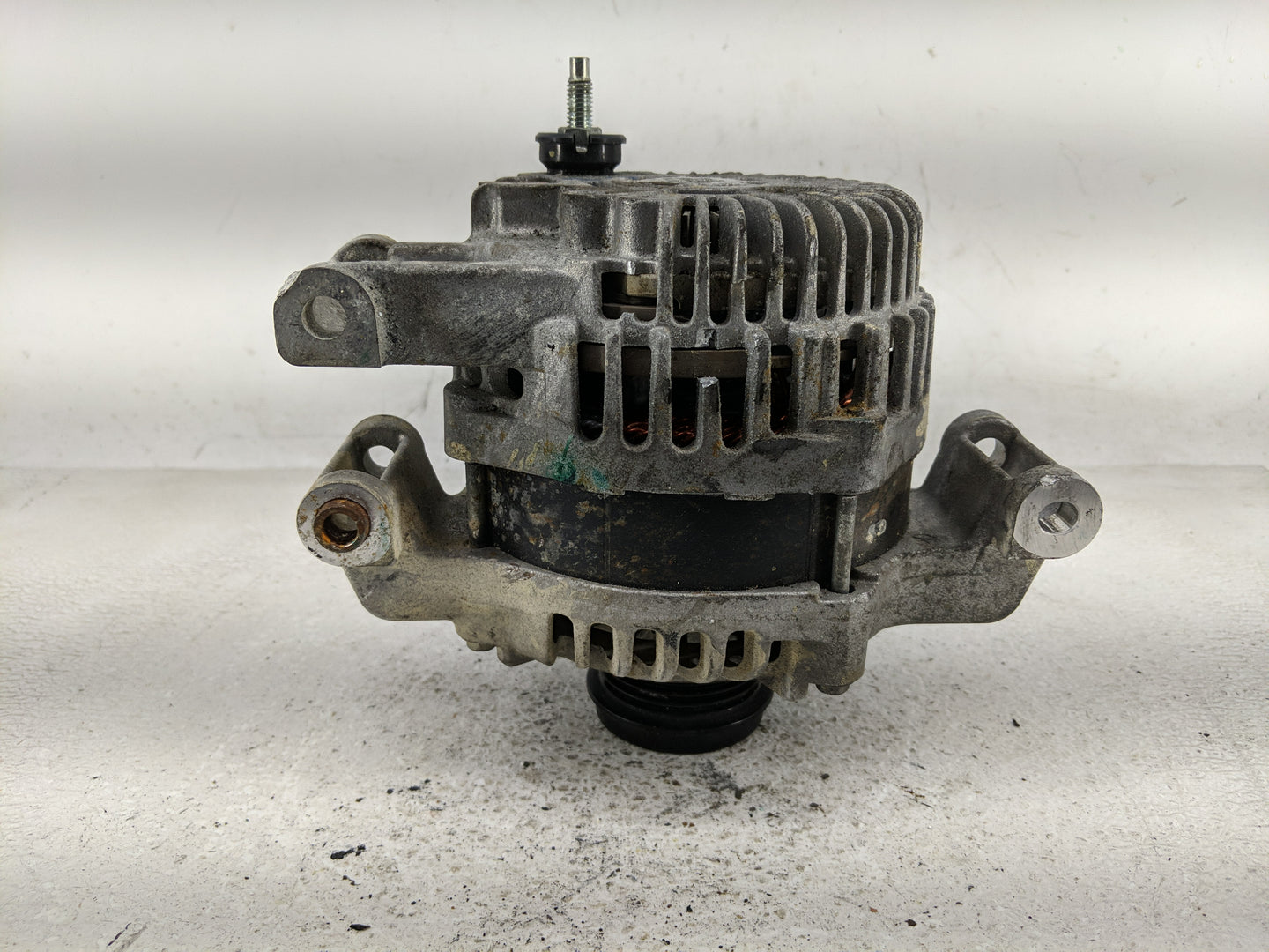 2017-2022 Jeep Compass Alternator Replacement Generator Charging Assembly Engine OEM P/N:56029624AC Fits OEM Used Auto Parts