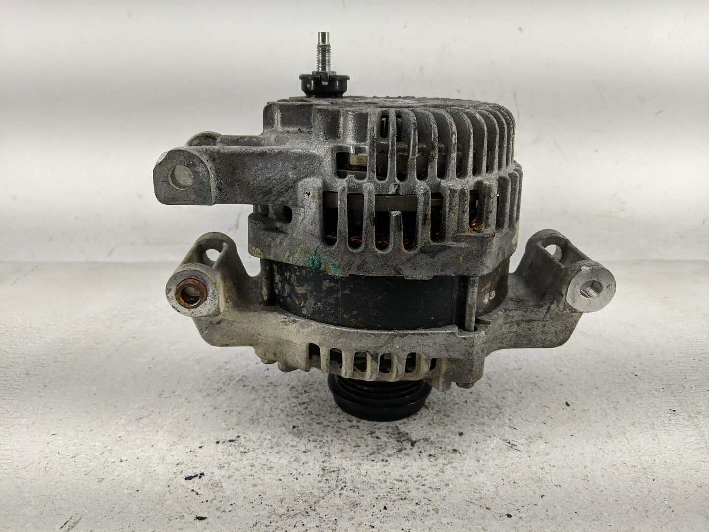2017-2022 Jeep Compass Alternator Replacement Generator Charging Assembly Engine OEM P/N:56029624AC Fits OEM Used Auto Parts