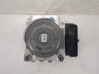 2022 Jeep Compass Anti-Lock Brake ABS Pump Module Actuator OEM P/N:P68490479AE Fits OEM Used Auto Parts - Oemusedautoparts1.