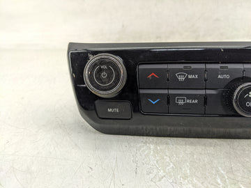2022 Jeep Compass Climate Control Module Temperature AC/Heater Replacement P/N:68518284AC Fits OEM Used Auto Parts